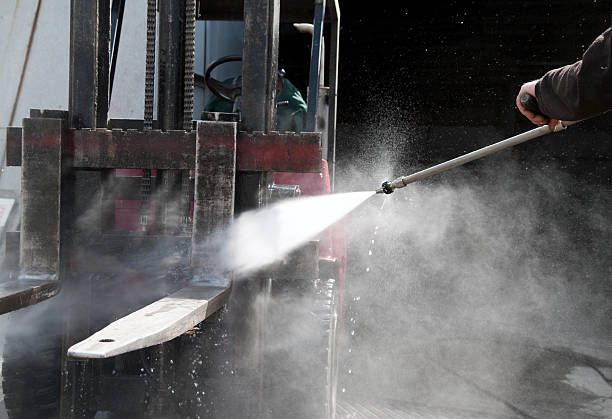 Best Garage Pressure Washing  in Hueytown, AL